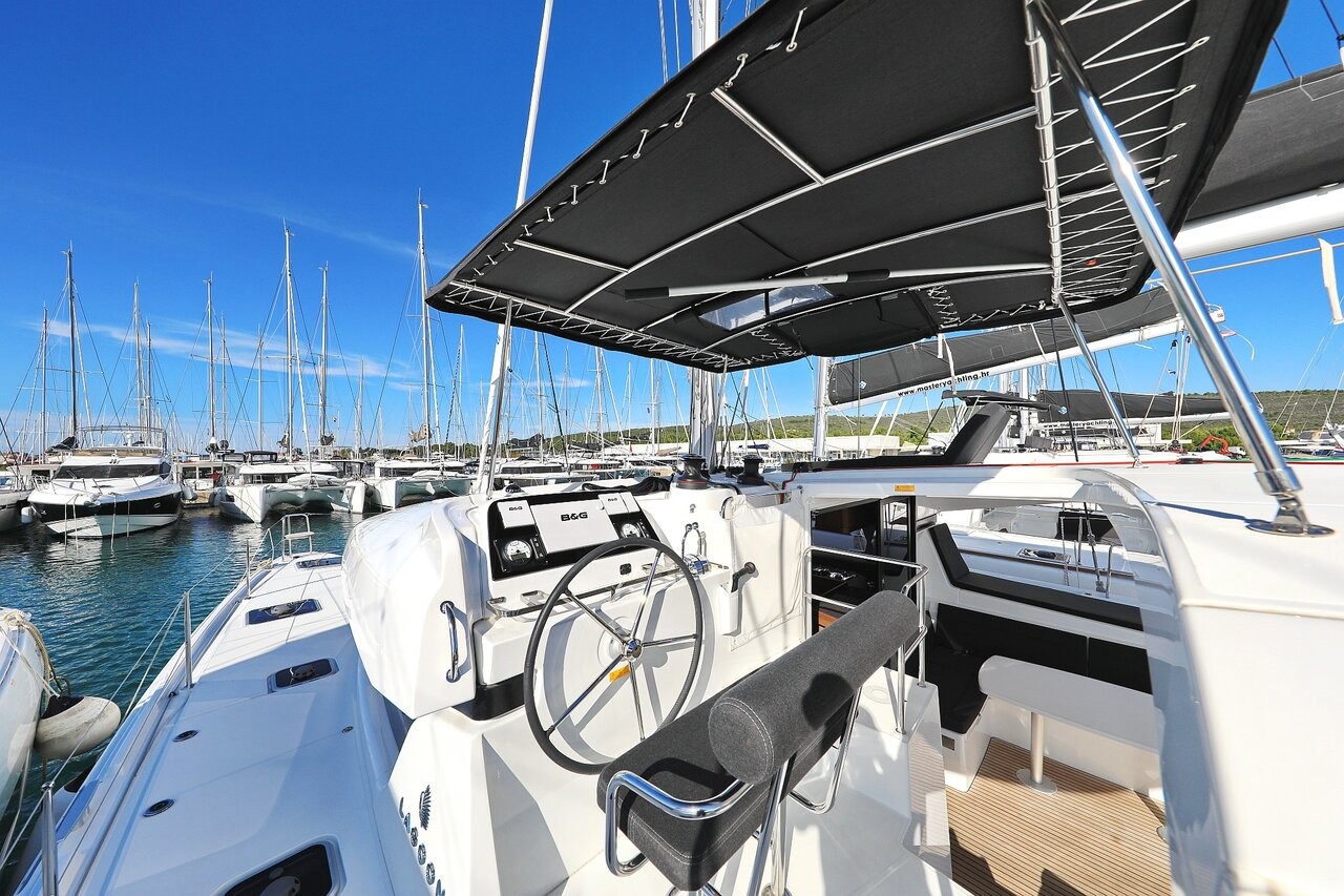 Lagoon 42, Sea Ya | Yacht Charter Croatia