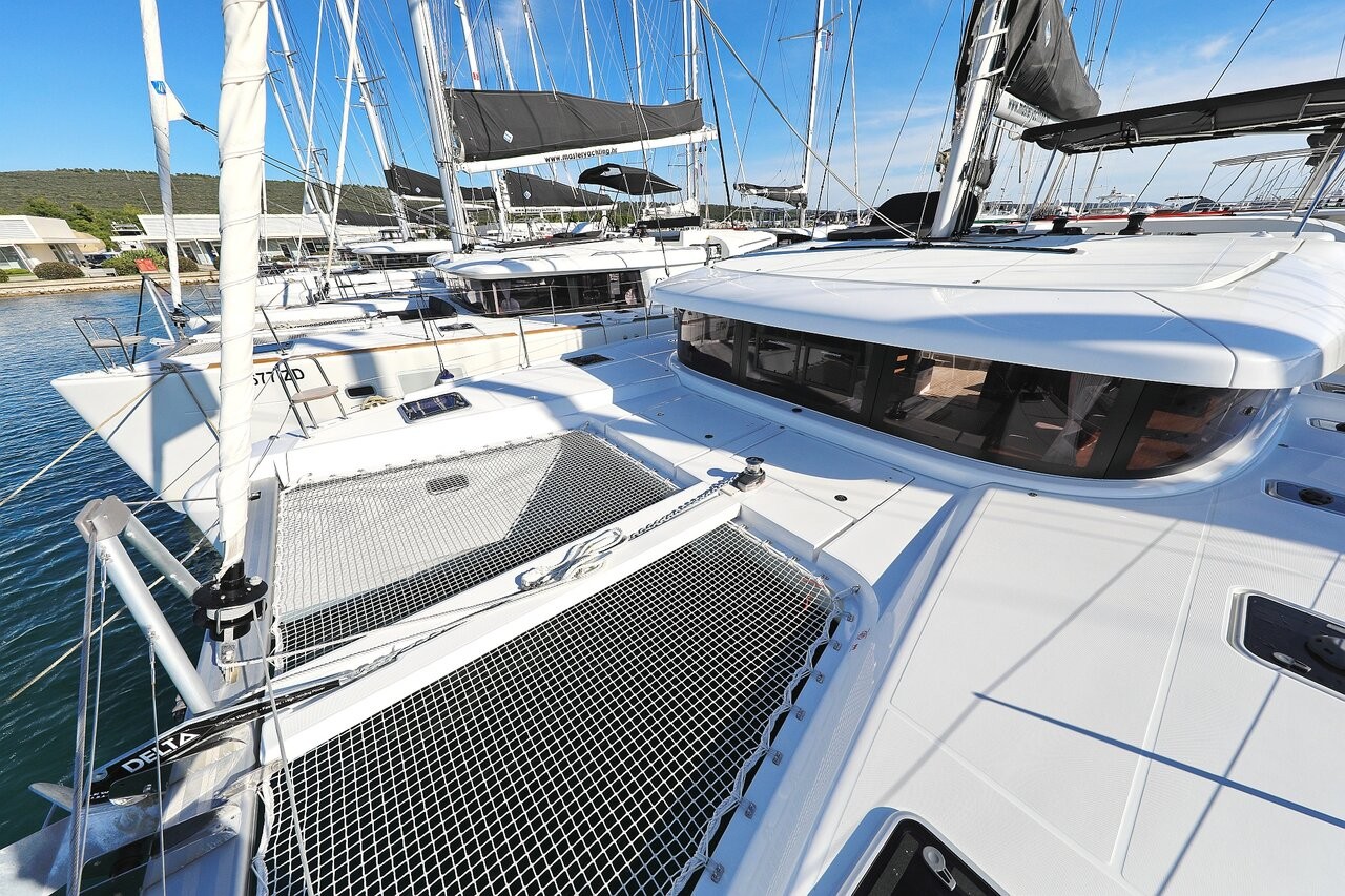 Lagoon 42, Sea Ya | Yacht Charter Croatia