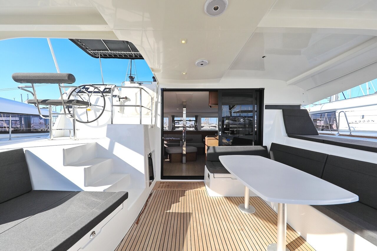 Lagoon 42, Sea Ya | Yacht Charter Croatia