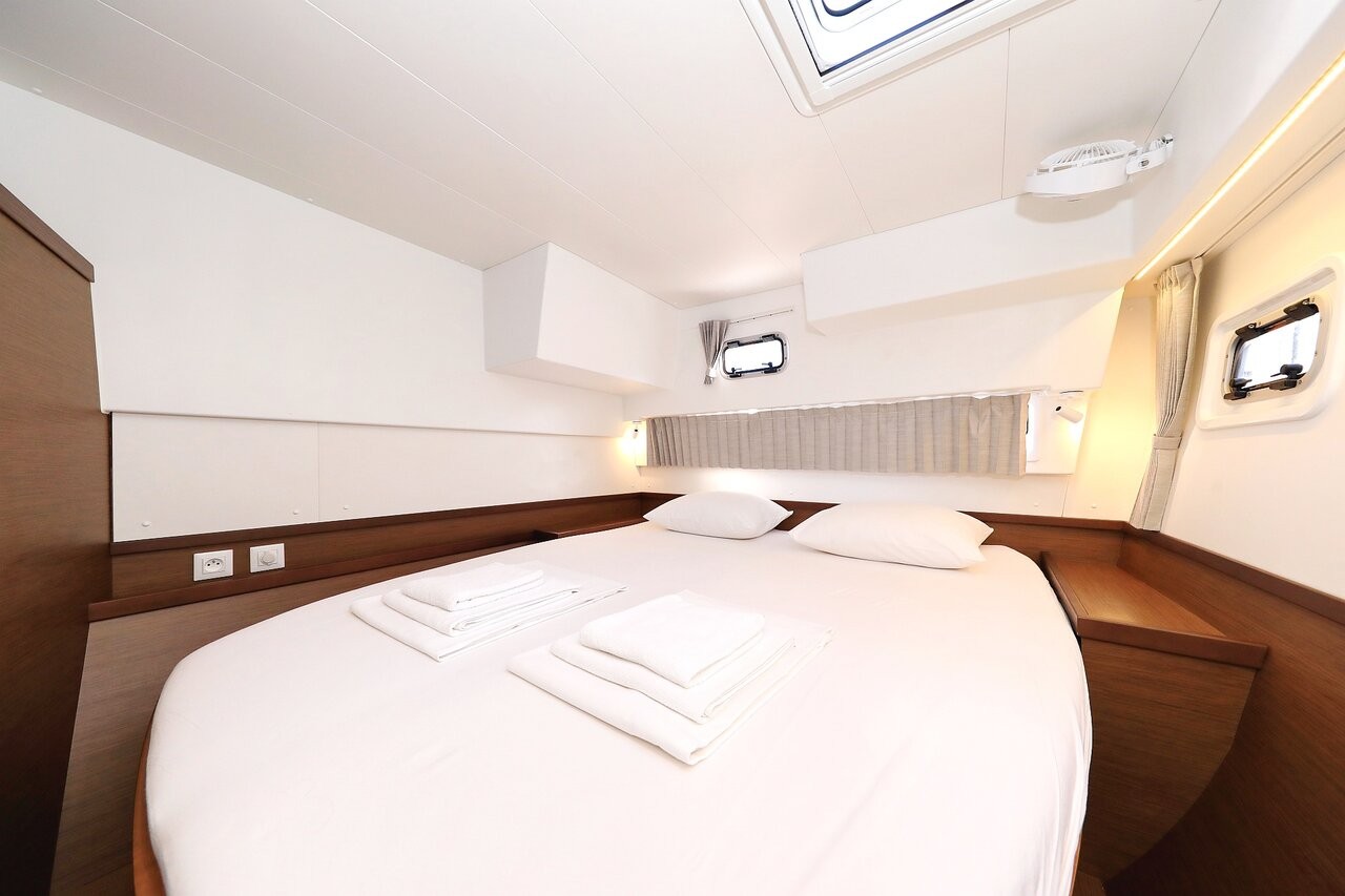 Lagoon 42, Sea Ya | Yacht Charter Croatia