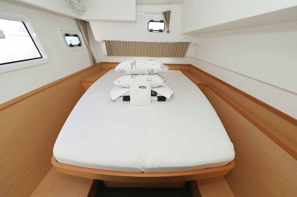 Lagoon 42, Jaloco | Yacht Charter Croatia