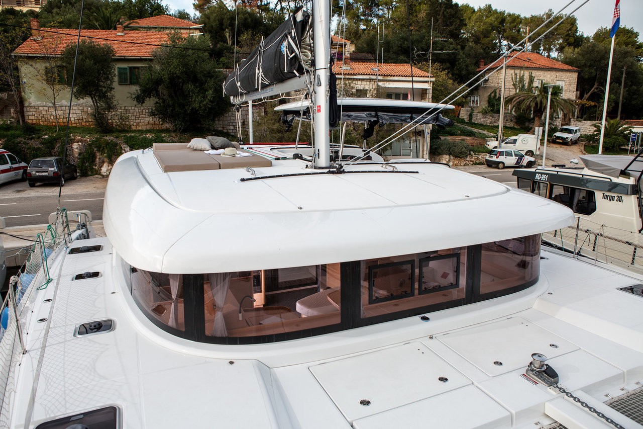 Lagoon 42, Galapagos | Yacht Charter Croatia