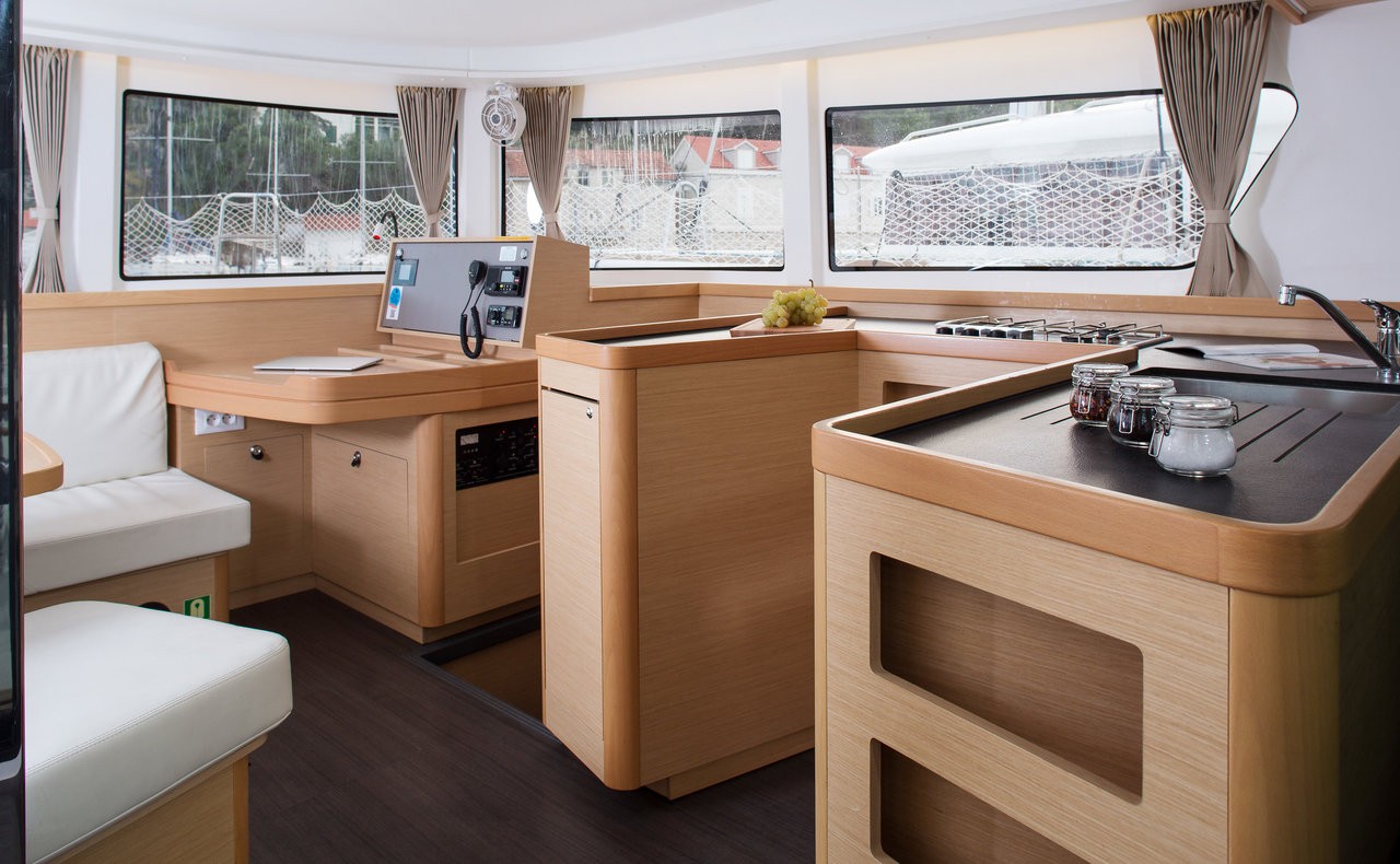 Lagoon 42, Galapagos | Yacht Charter Croatia