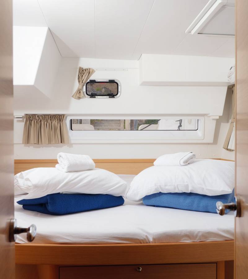 Lagoon 42, Galapagos | Yacht Charter Croatia