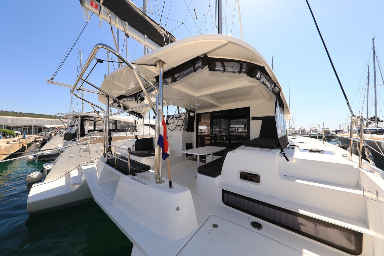 Lagoon 42, Zeus | Yacht Charter Croatia