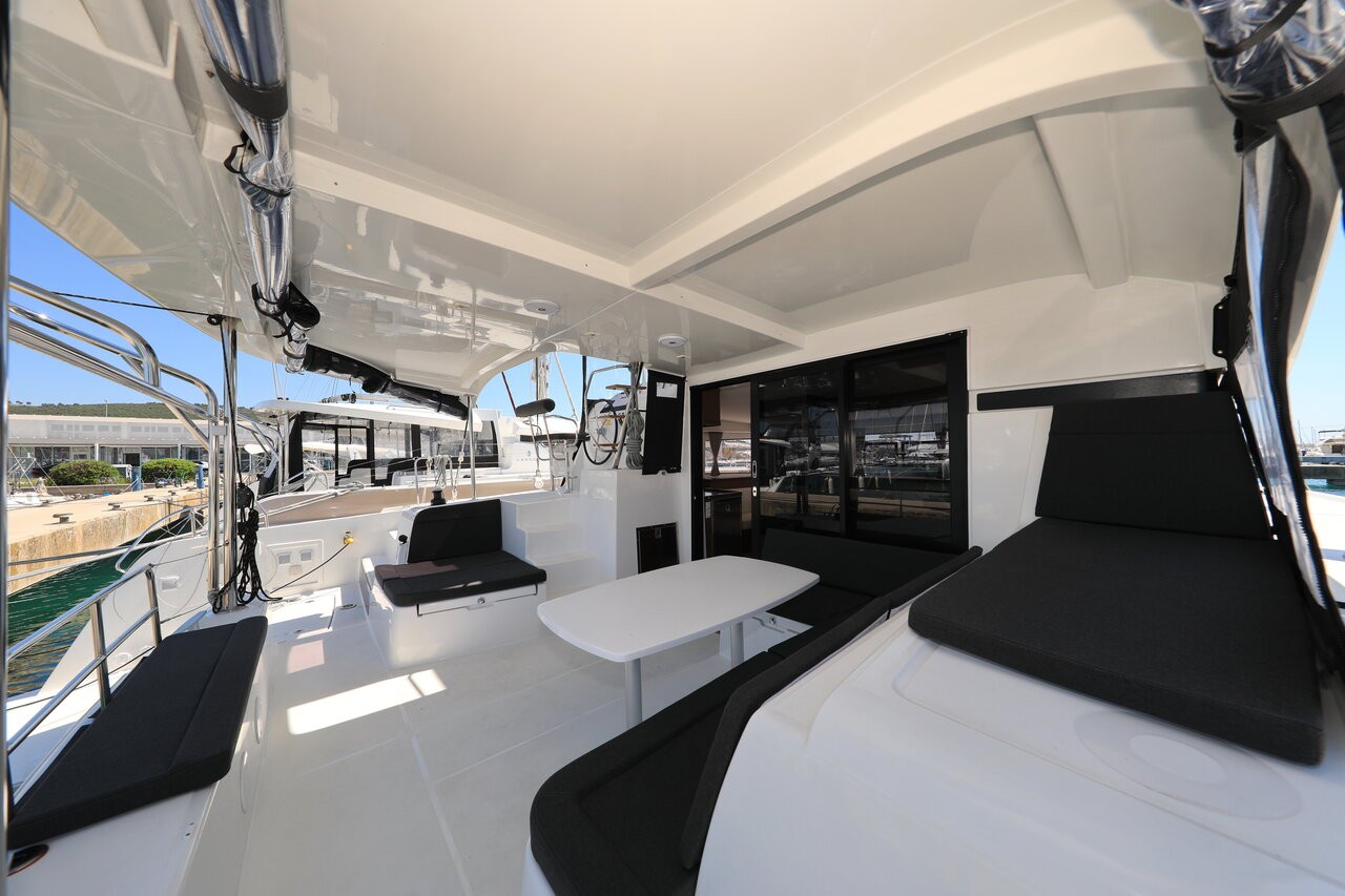 Lagoon 42, Zeus | Yacht Charter Croatia