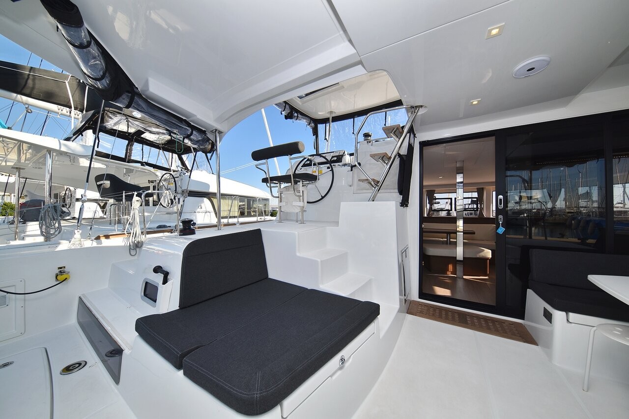 Lagoon 42, Zeus | Yacht Charter Croatia