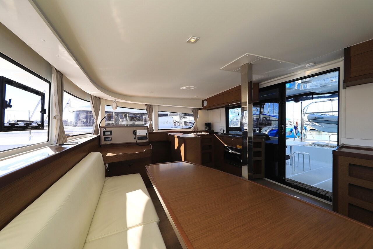 Lagoon 42, Zeus | Yacht Charter Croatia