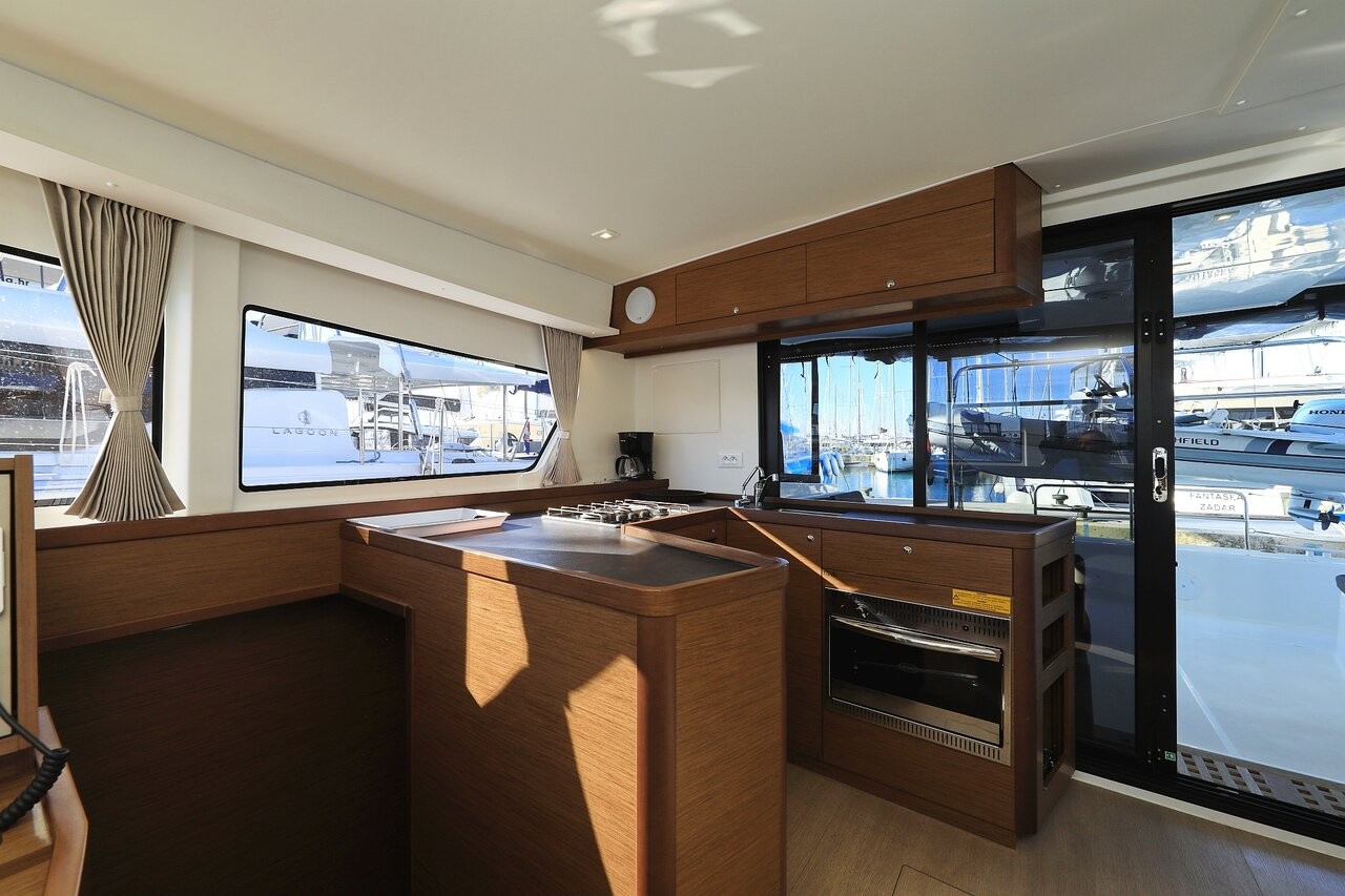Lagoon 42, Zeus | Yacht Charter Croatia