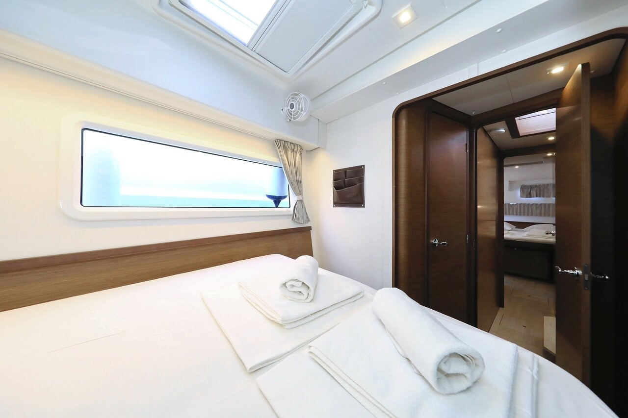 Lagoon 42, Zeus | Yacht Charter Croatia