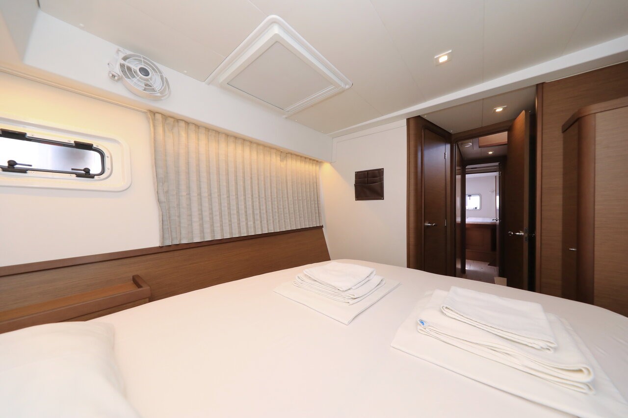 Lagoon 42, Zeus | Yacht Charter Croatia