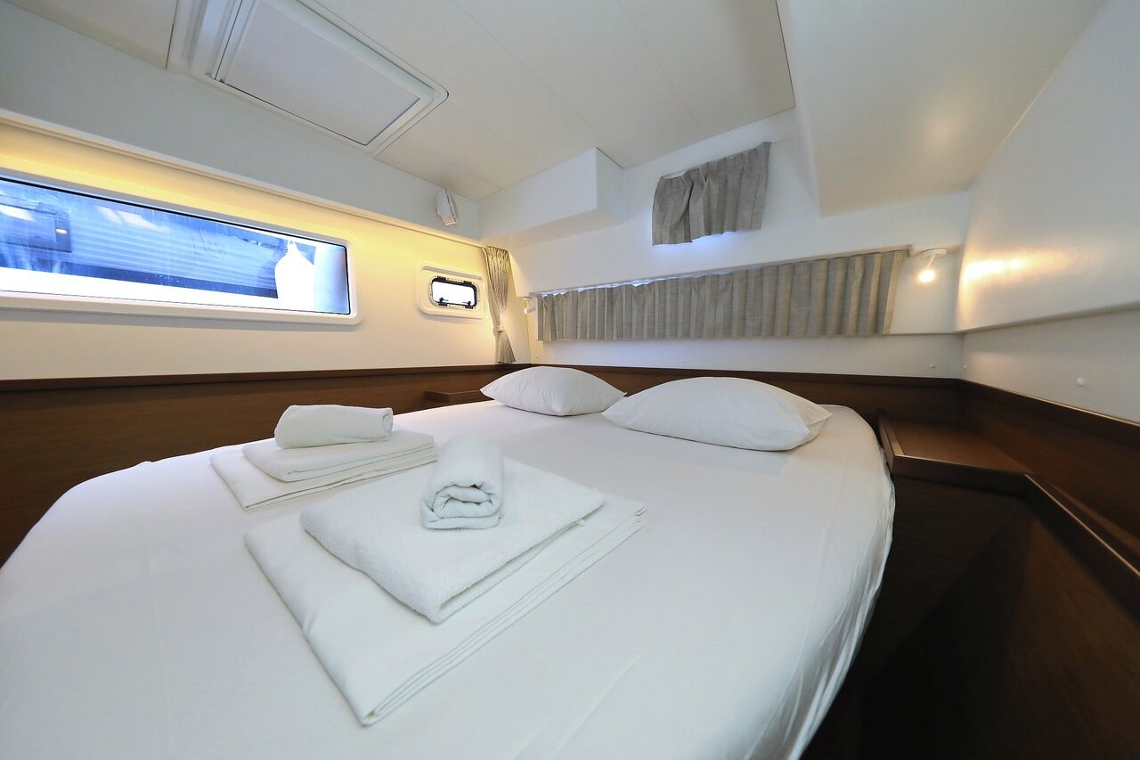 Lagoon 42, Zeus | Yacht Charter Croatia