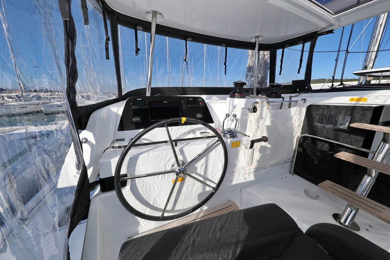 Lagoon 42, Madre Perla | Yacht Charter Croatia