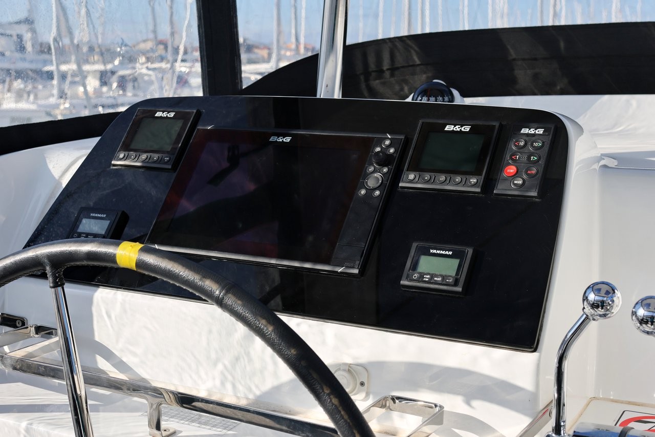 Lagoon 42, Madre Perla | Yacht Charter Croatia