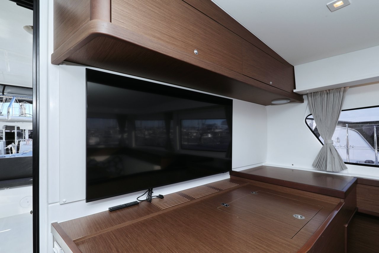 Lagoon 42, Madre Perla | Yacht Charter Croatia