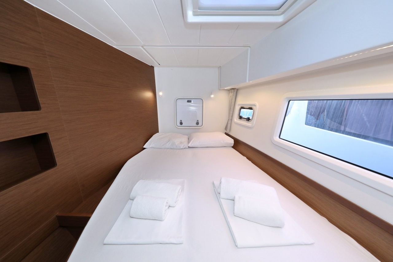 Lagoon 42, Madre Perla | Yacht Charter Croatia