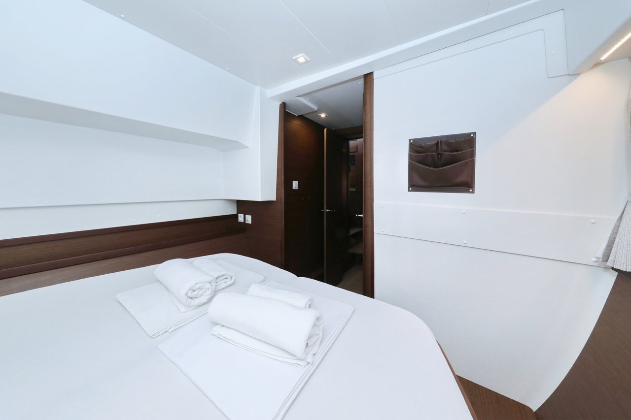 Lagoon 42, Madre Perla | Yacht Charter Croatia