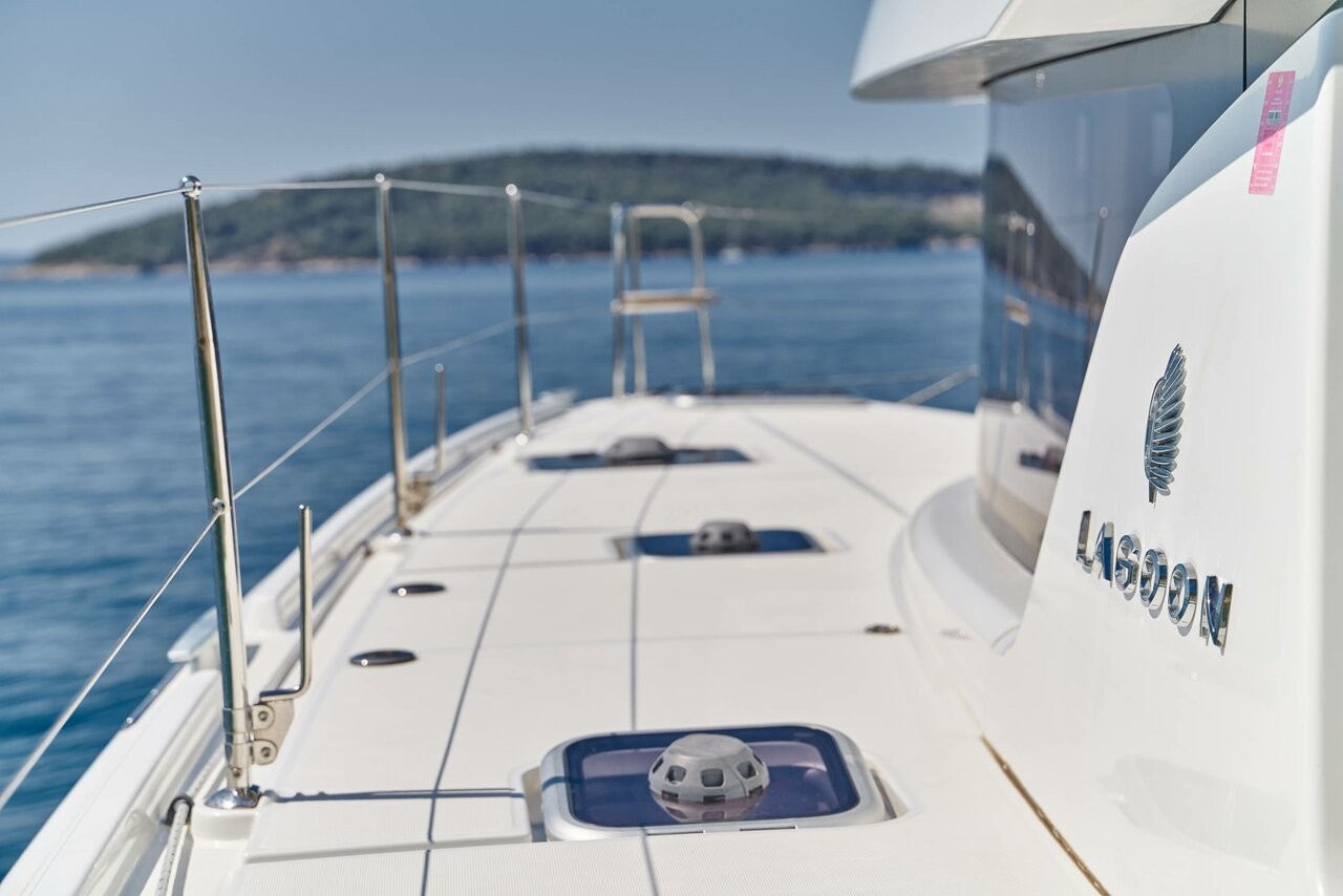 Lagoon 42, Aura | Yacht Charter Croatia