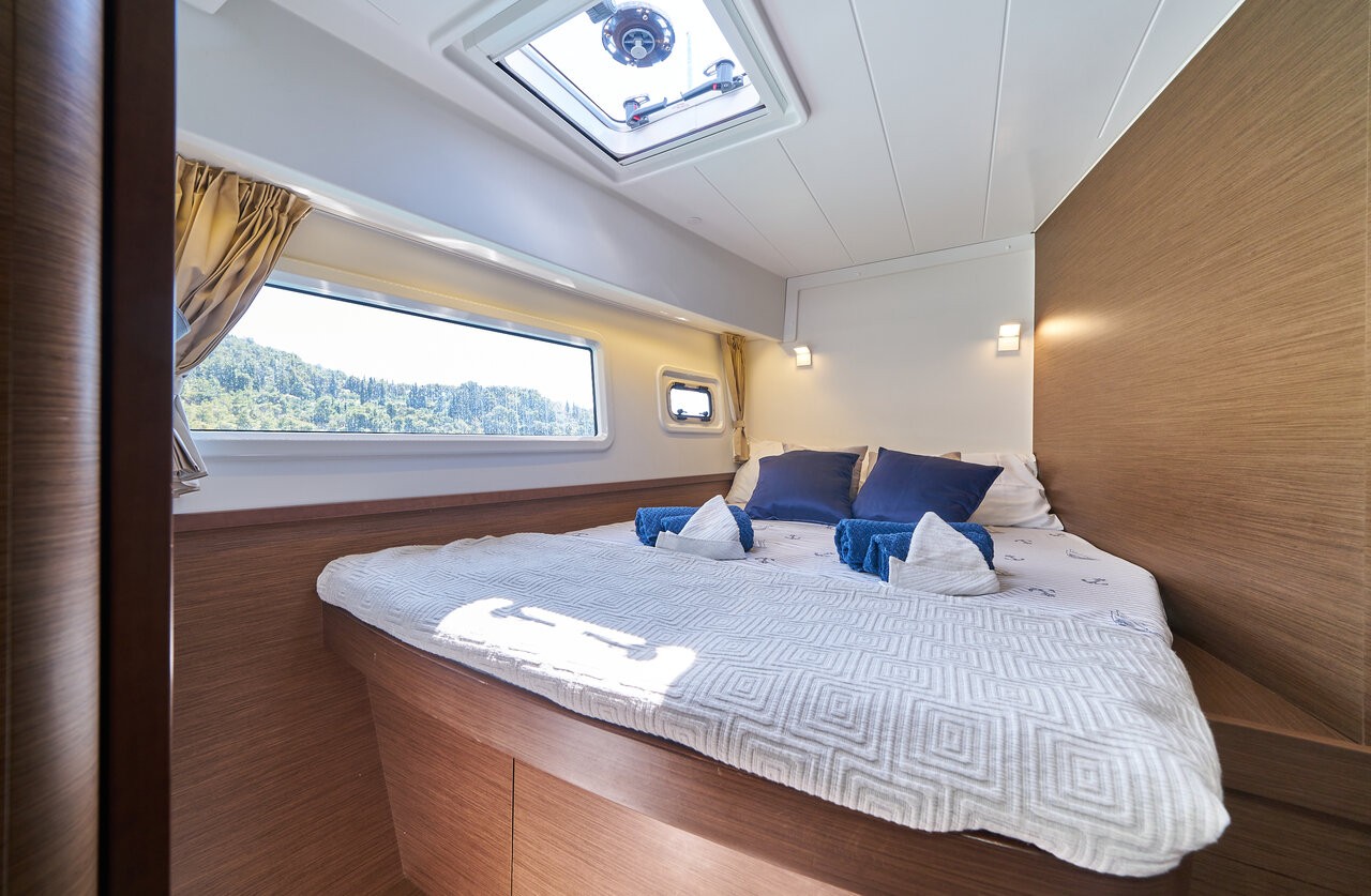 Lagoon 42, Aura | Yacht Charter Croatia