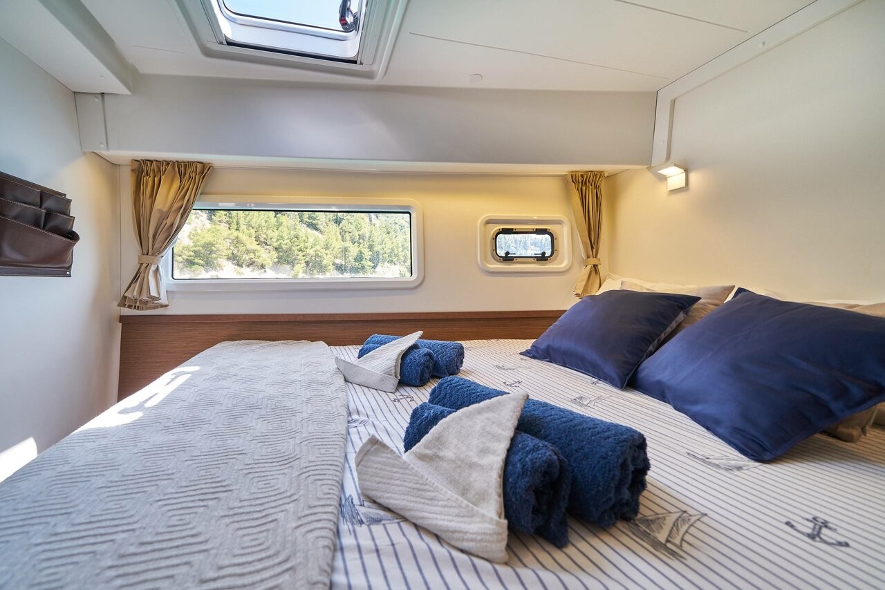 Lagoon 42, Aura | Yacht Charter Croatia