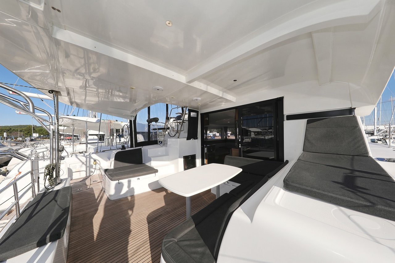 Lagoon 42, Fat Cat | Yachtcharter Kroatien