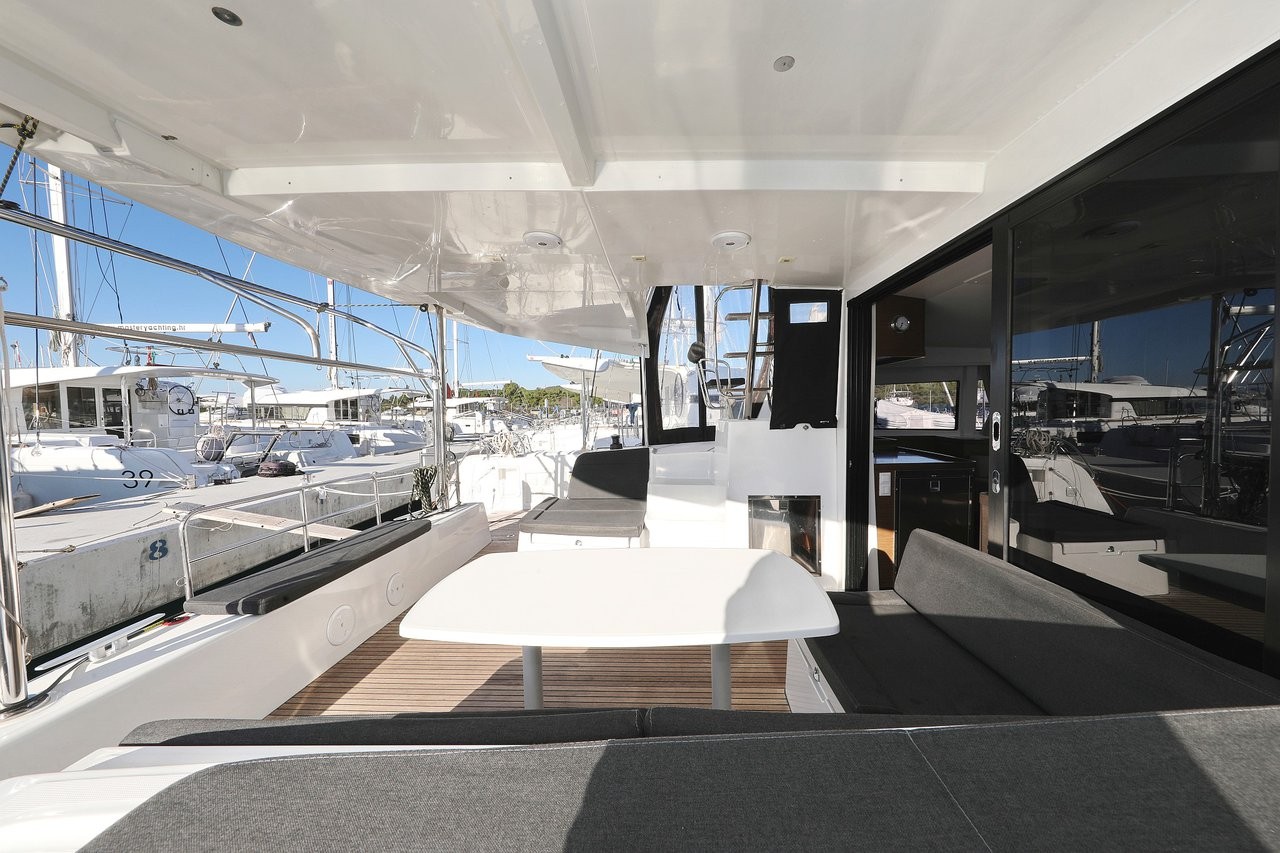 Lagoon 42, Fat Cat | Yachtcharter Kroatien