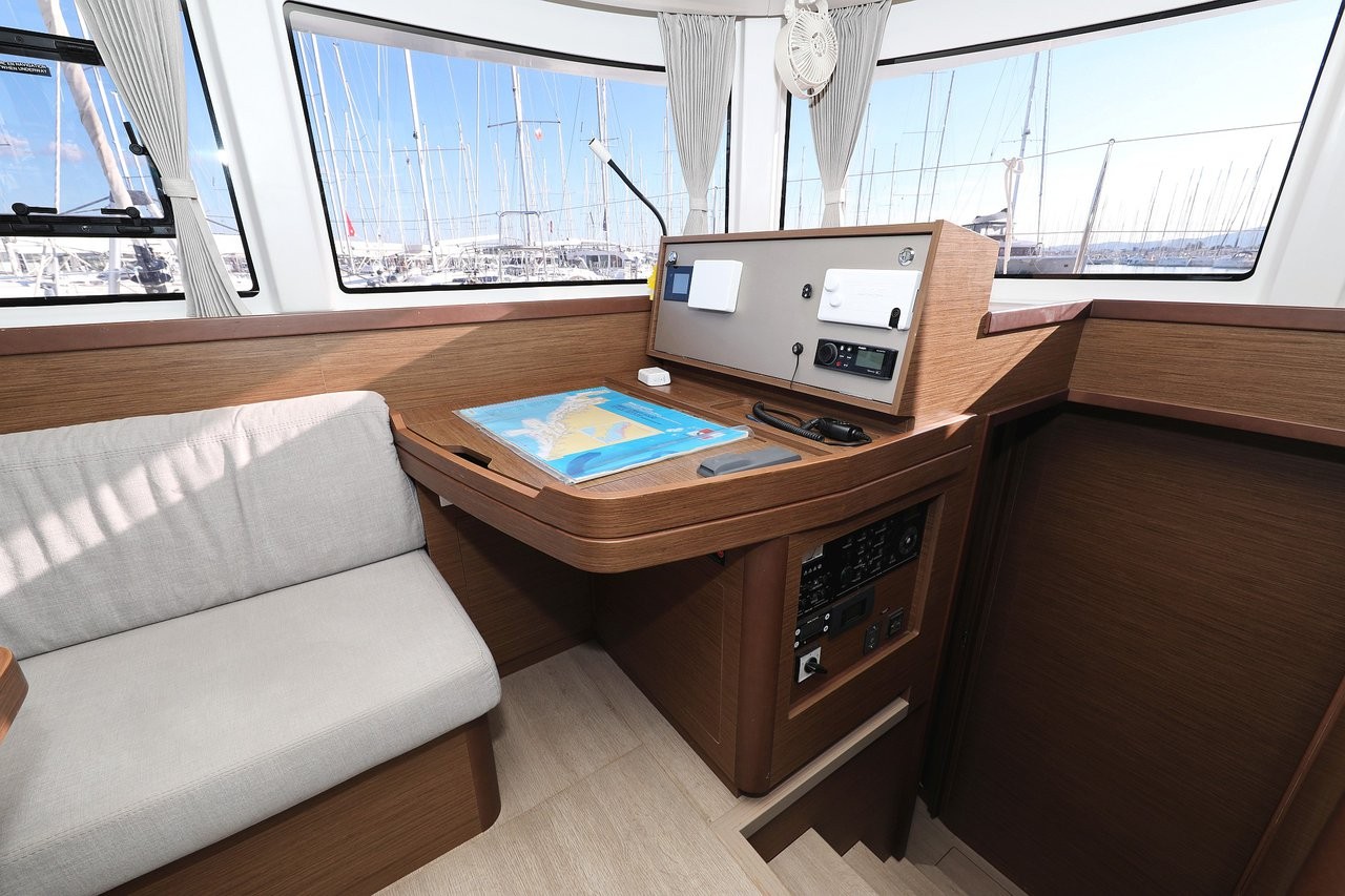 Lagoon 42, Fat Cat | Yachtcharter Kroatien