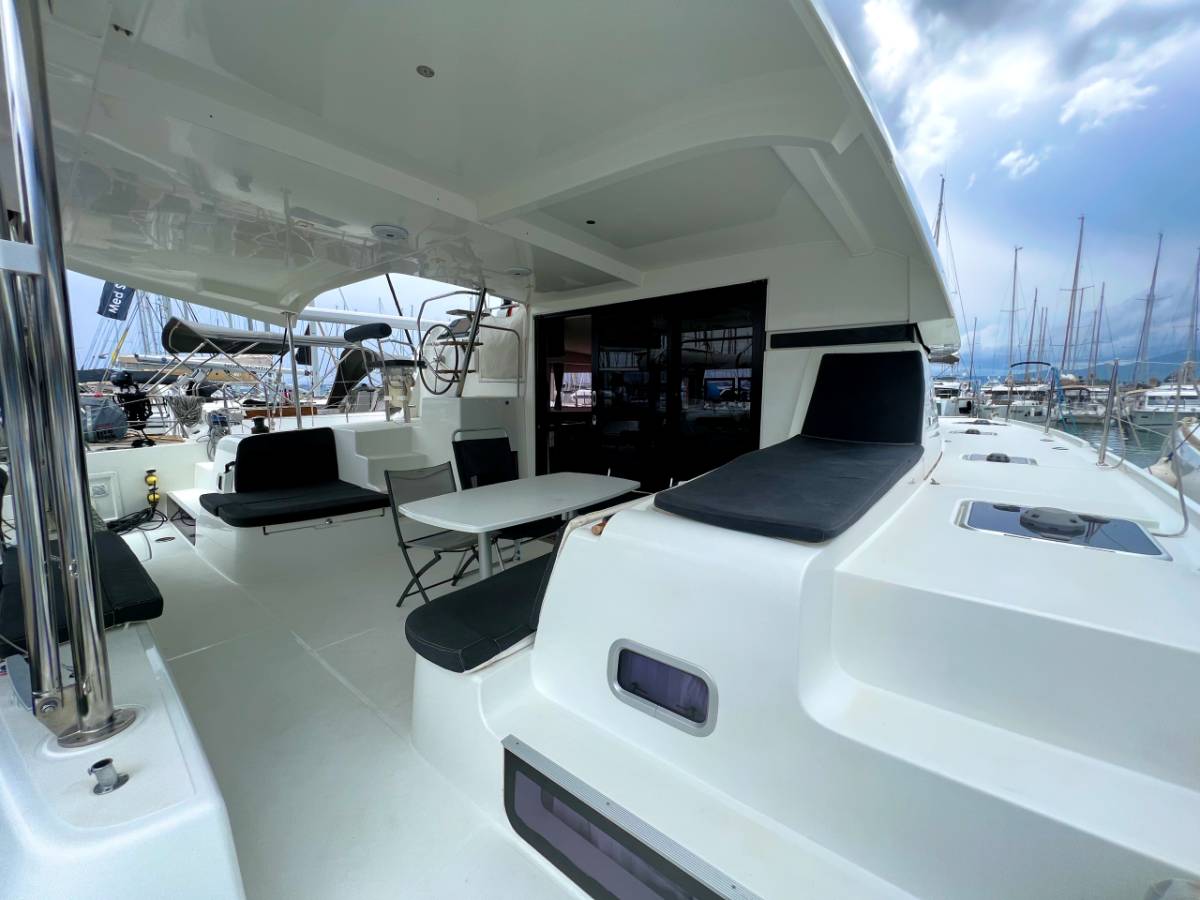 Lagoon 42, Love Hunter | Yacht Charter Croatia