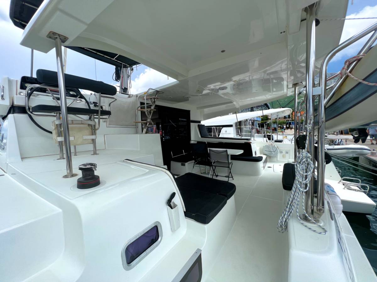 Lagoon 42, Love Hunter | Yacht Charter Croatia