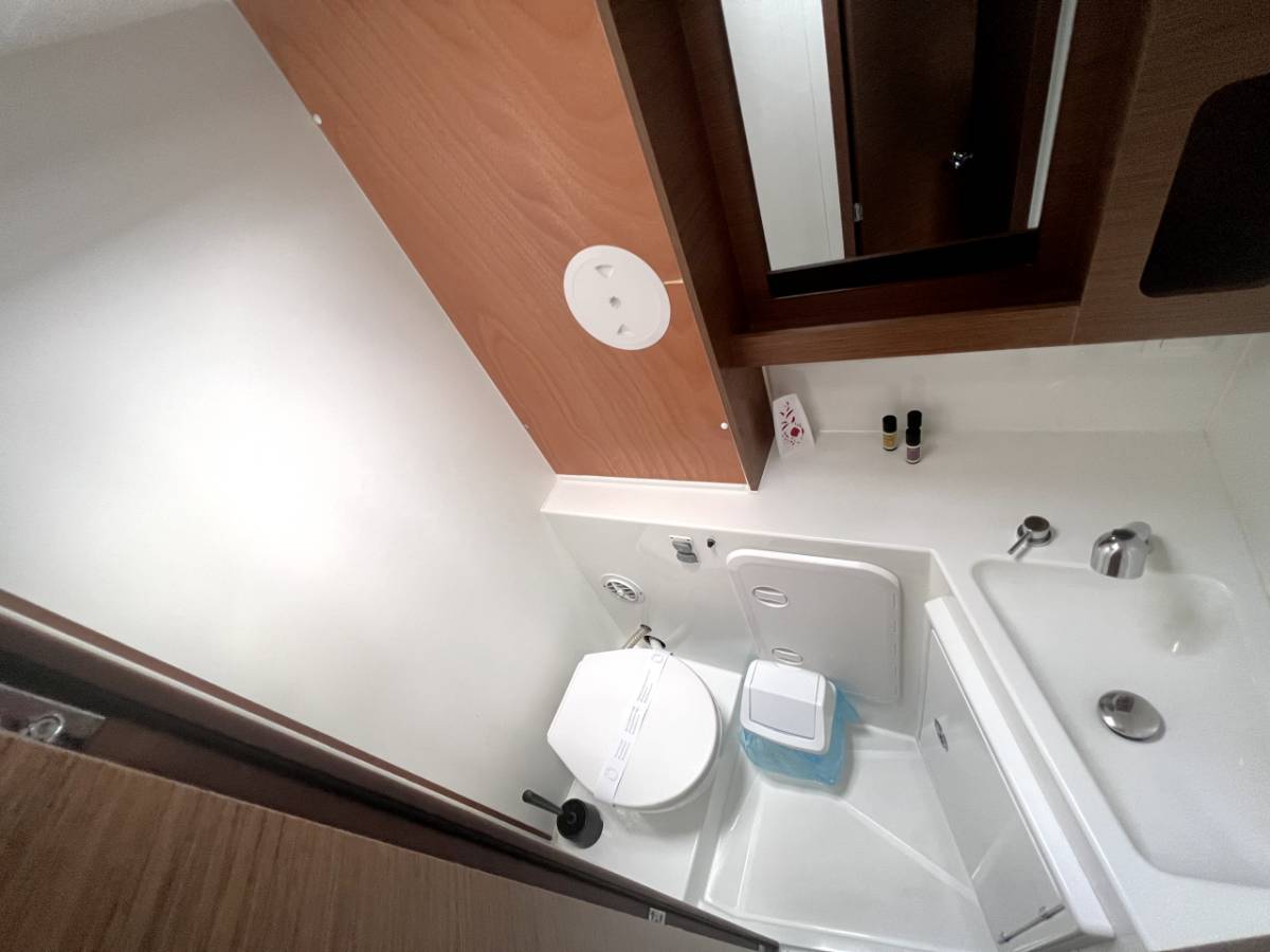 Lagoon 42, Love Hunter | Yacht Charter Croatia