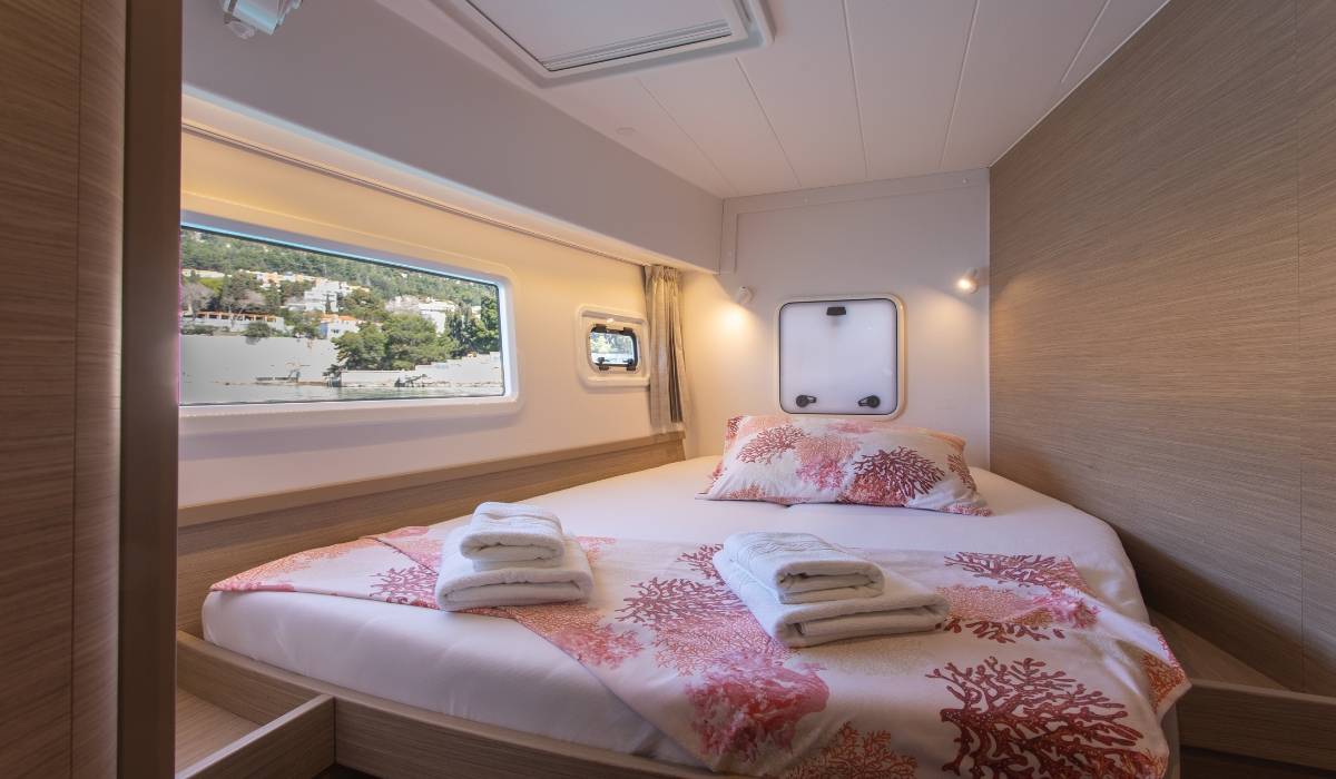 Lagoon 42, Gioia | Yacht Charter Croatia