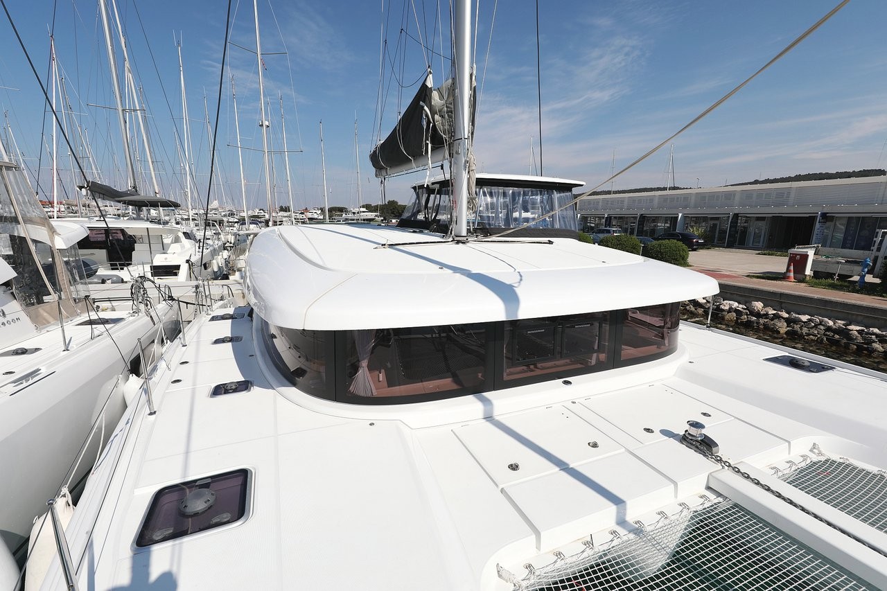 Lagoon 42, Luna | Yacht Charter Croatia