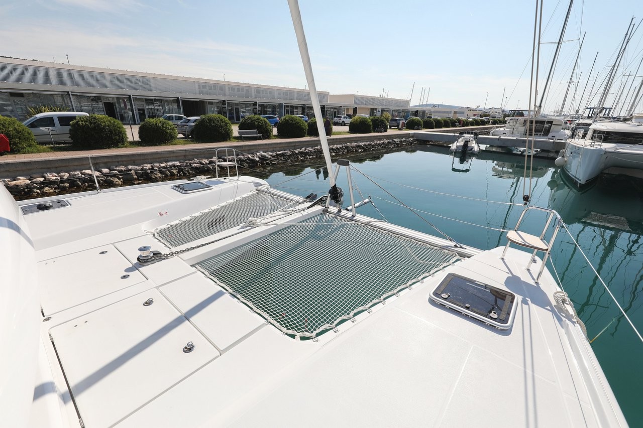 Lagoon 42, Luna | Yacht Charter Croatia