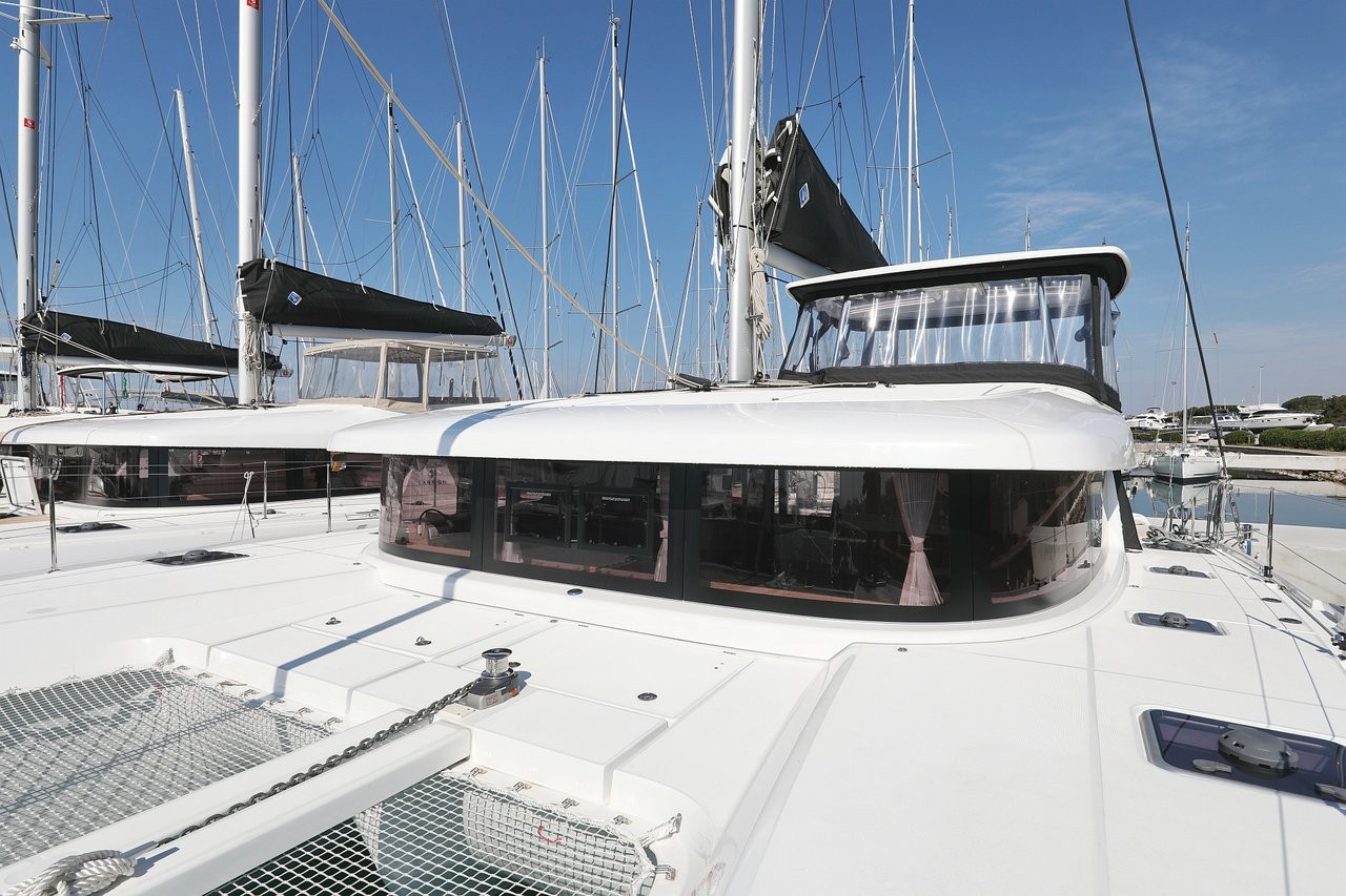 Lagoon 42, Luna | Yacht Charter Croatia