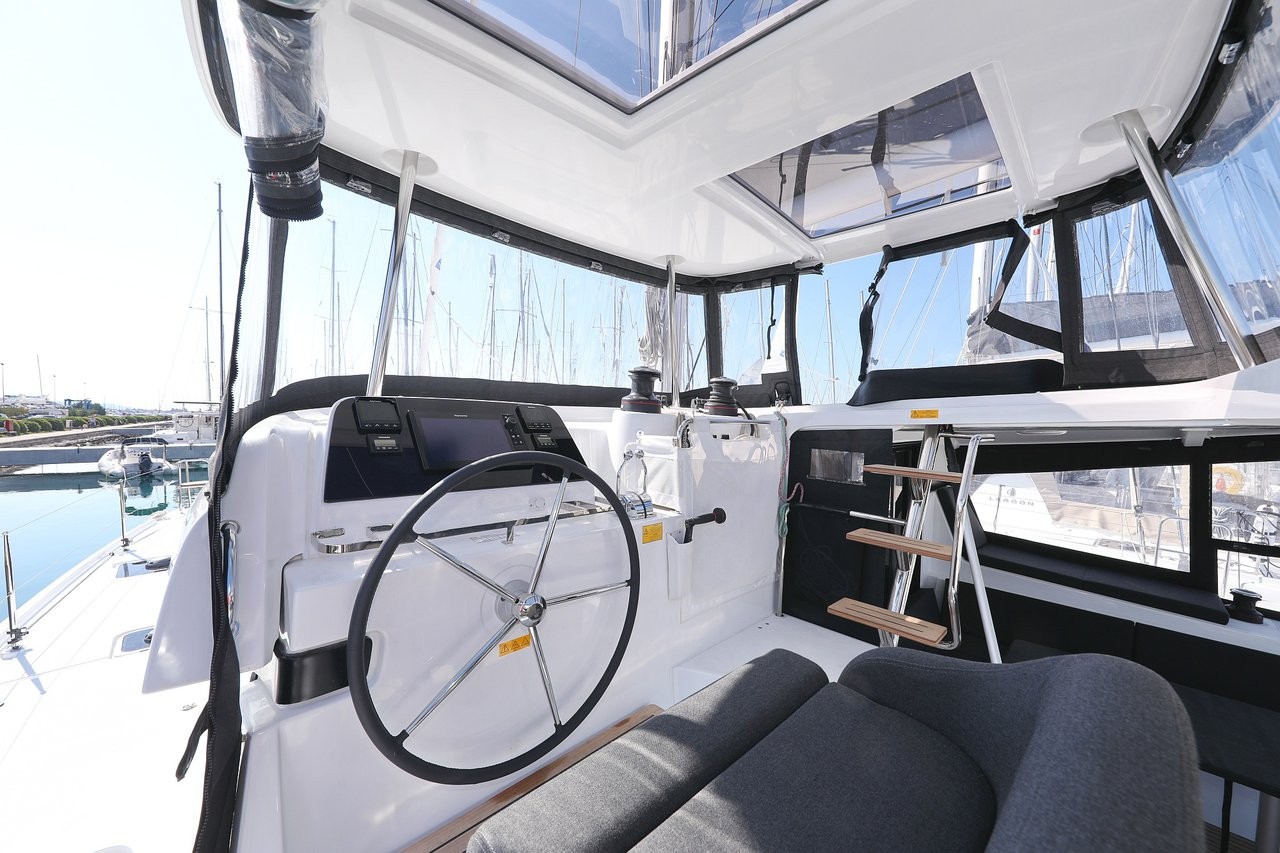 Lagoon 42, Luna | Yacht Charter Croatia