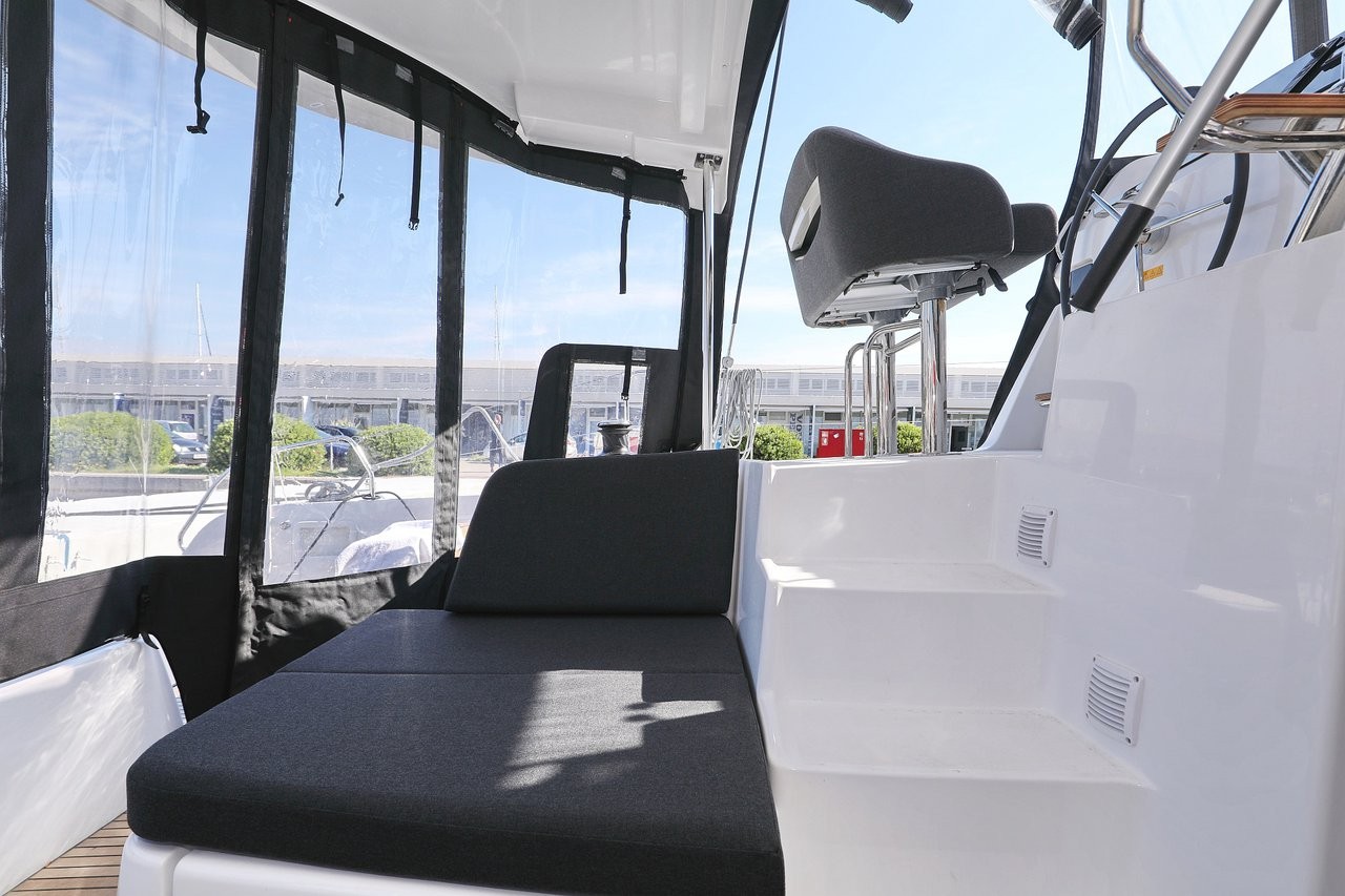 Lagoon 42, Luna | Yacht Charter Croatia