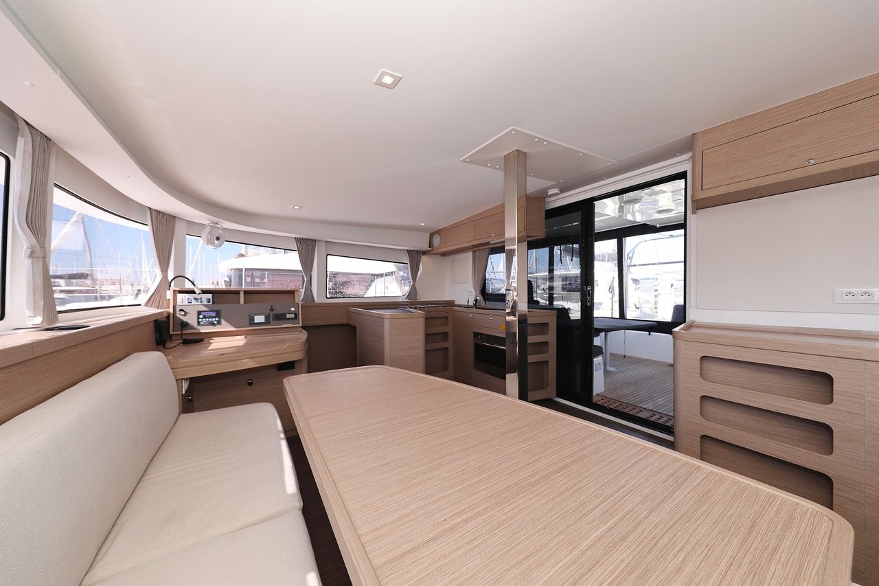 Lagoon 42, Luna | Yacht Charter Croatia