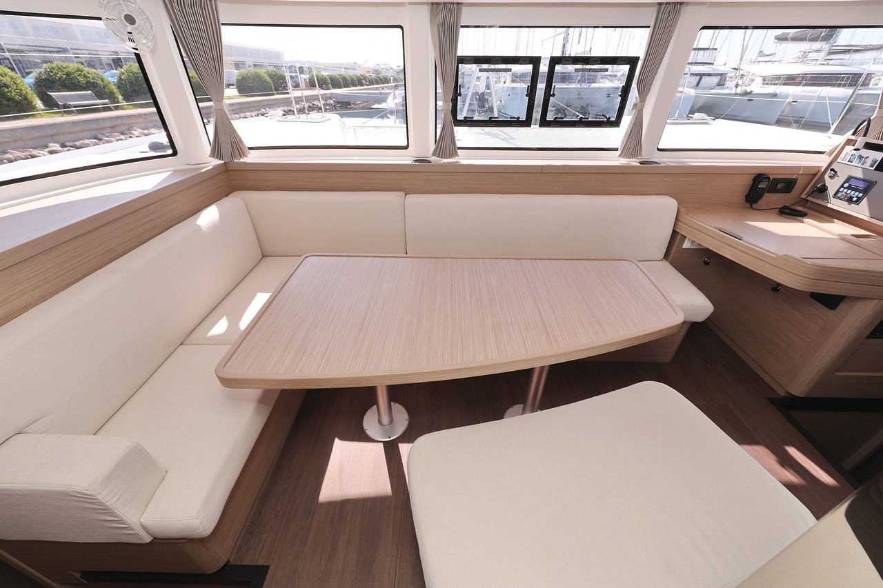 Lagoon 42, Luna | Yacht Charter Croatia
