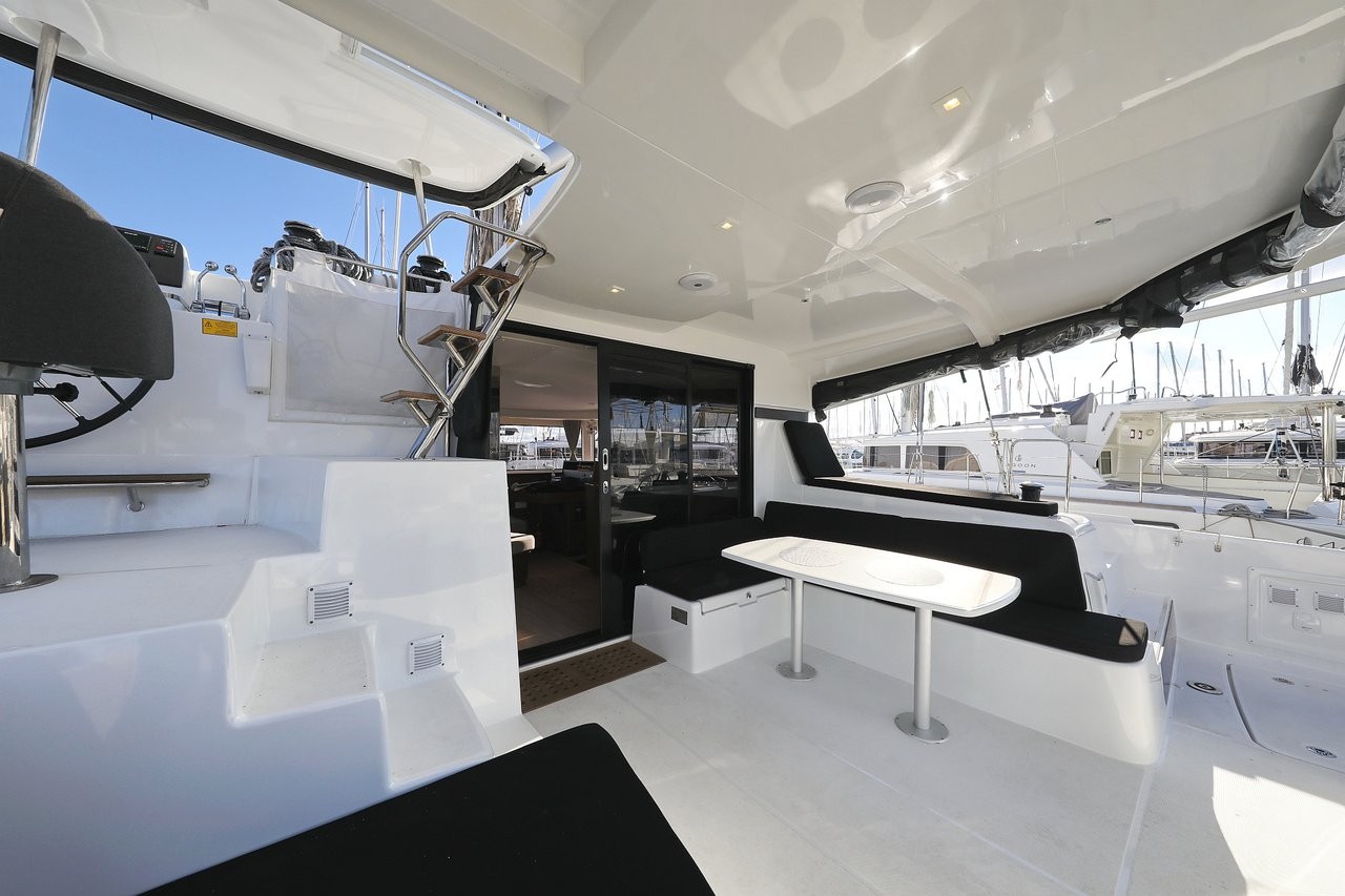 Lagoon 42, Rea | Yacht Charter Croatia