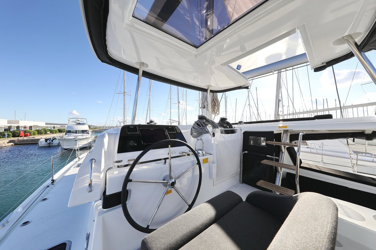 Lagoon 42, Rea | Yacht Charter Croatia