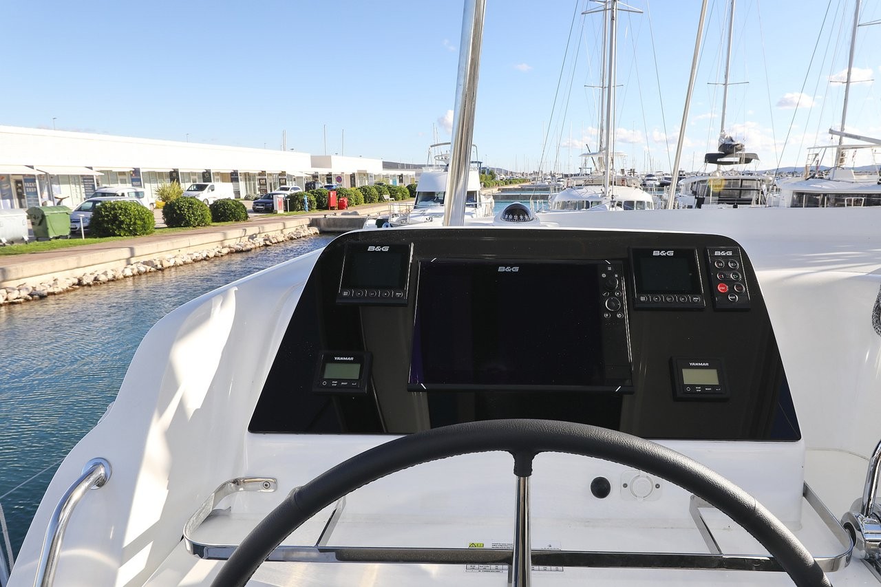 Lagoon 42, Rea | Yacht Charter Croatia