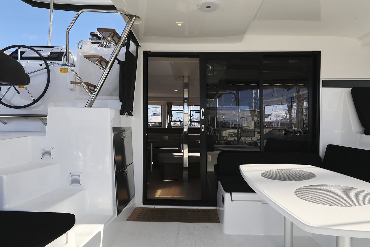 Lagoon 42, Rea | Yacht Charter Croatia