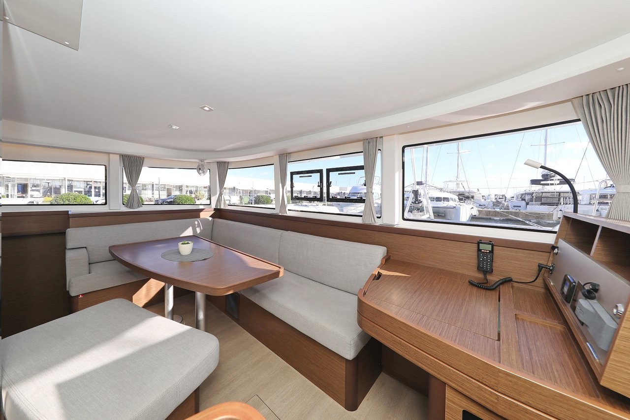 Lagoon 42, Rea | Yacht Charter Croatia