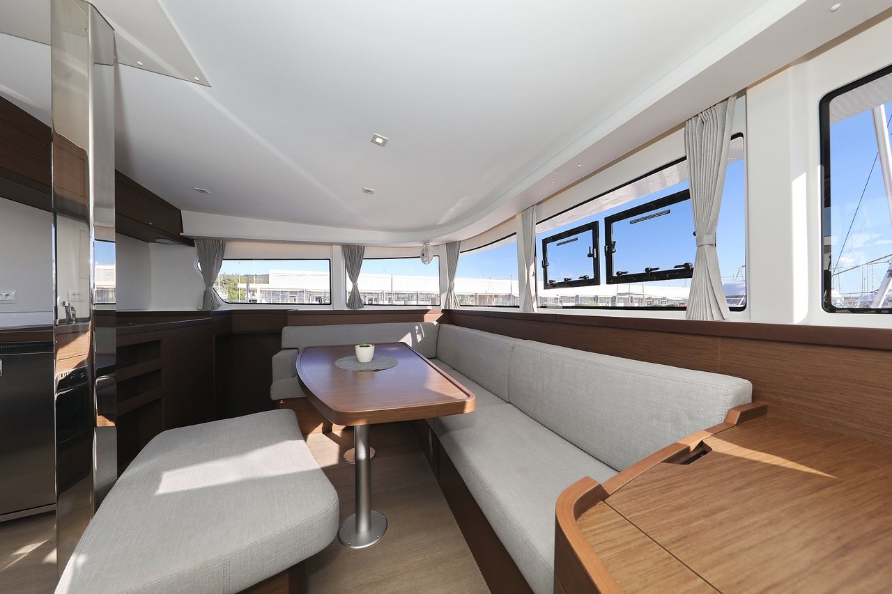 Lagoon 42, Rea | Yacht Charter Croatia