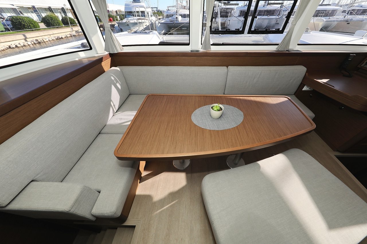 Lagoon 42, Rea | Yacht Charter Croatia