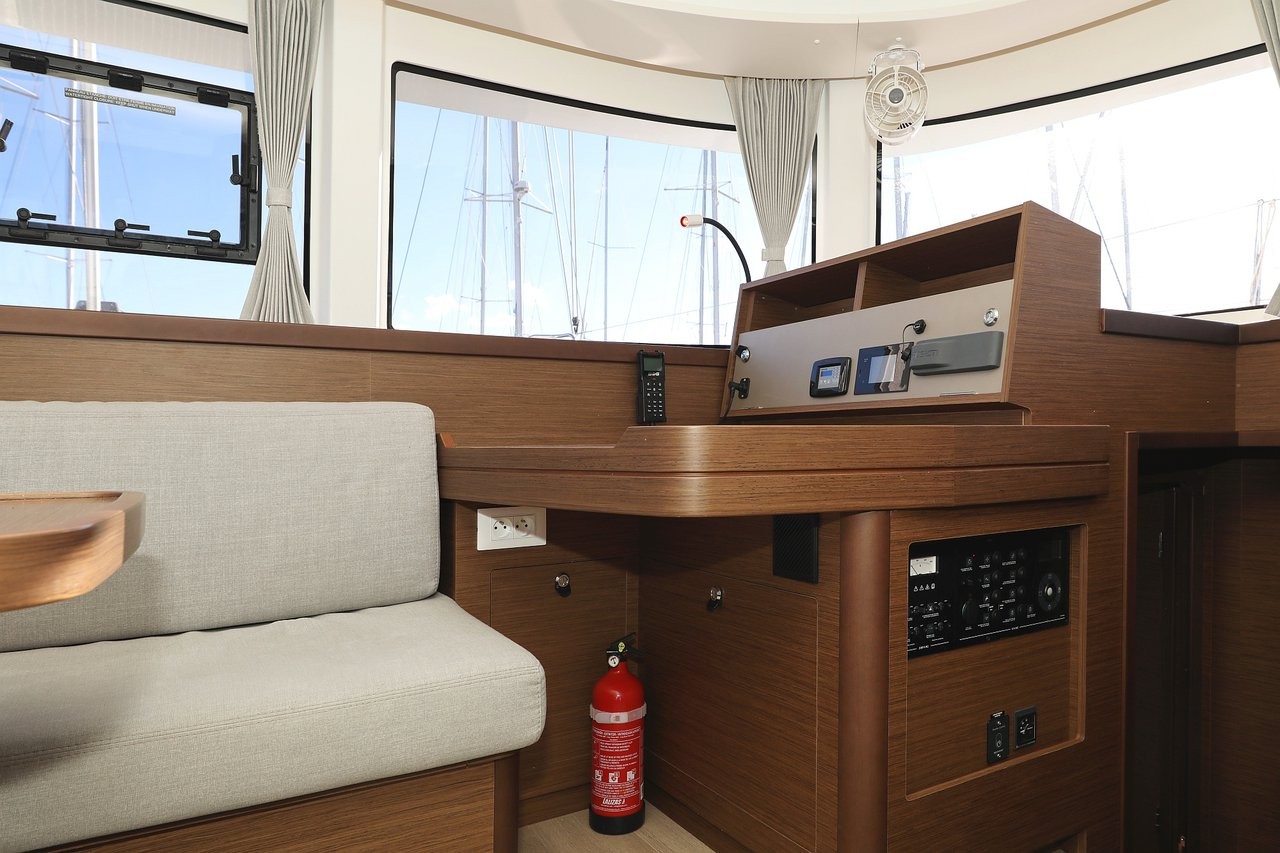 Lagoon 42, Rea | Yacht Charter Croatia