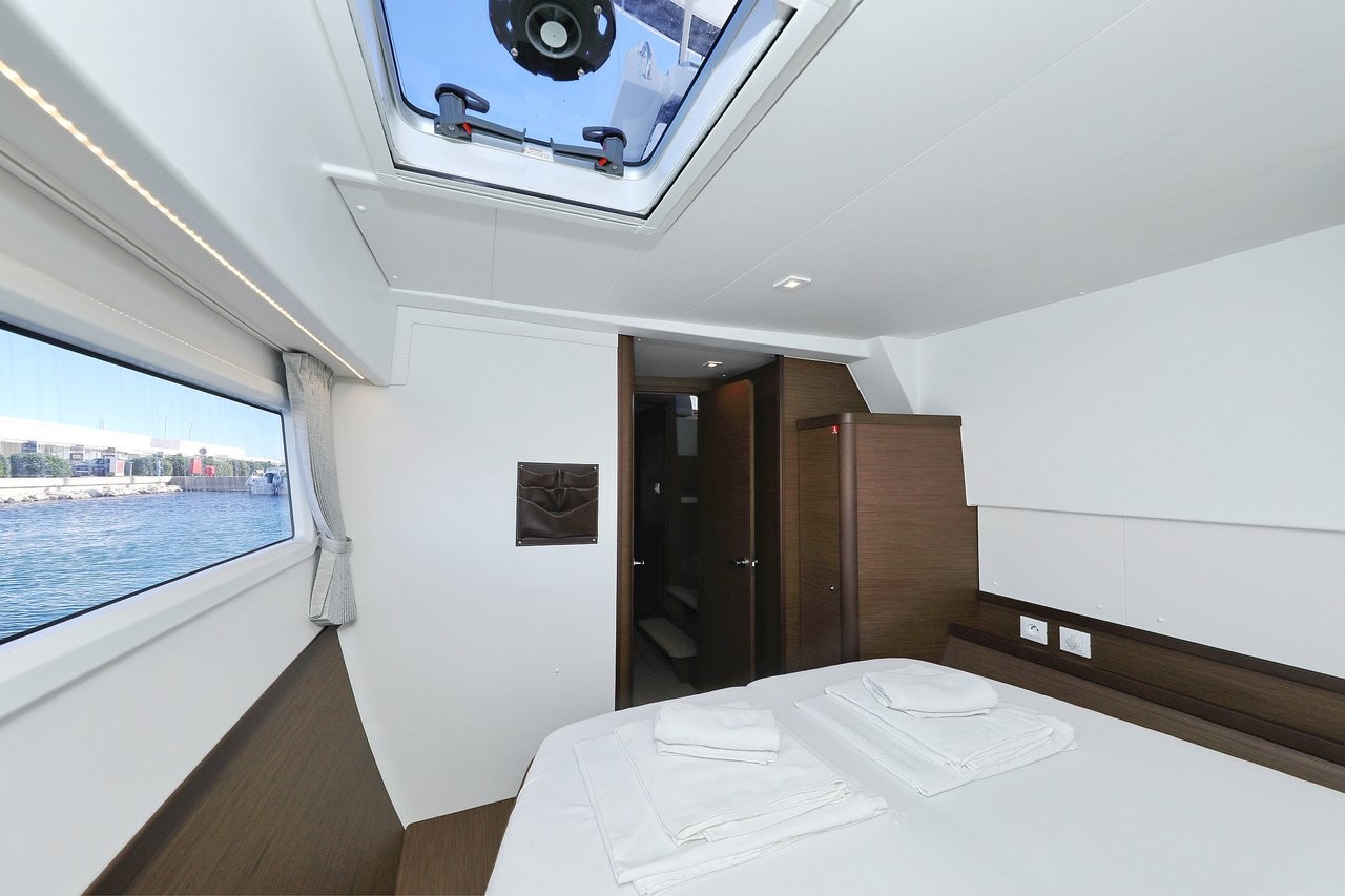 Lagoon 42, Rea | Yacht Charter Croatia
