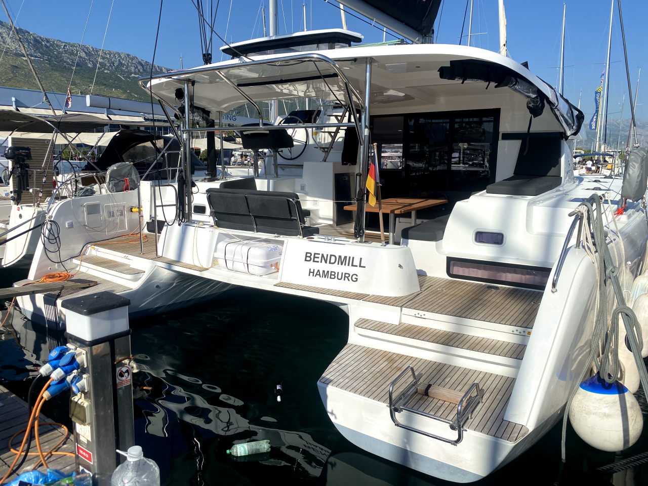 Lagoon 42, Bendmill | Yacht Charter Croatia