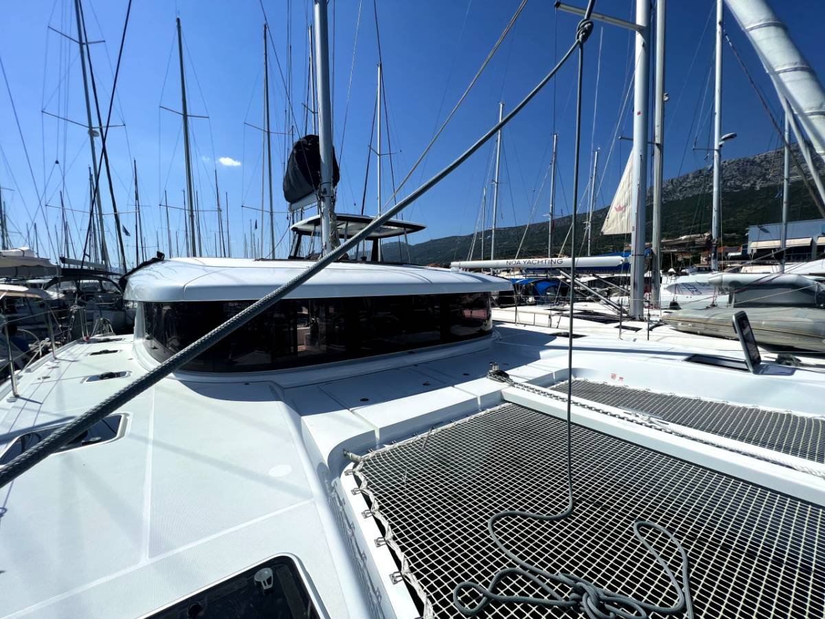 Lagoon 42, Bendmill | Yacht Charter Croatia