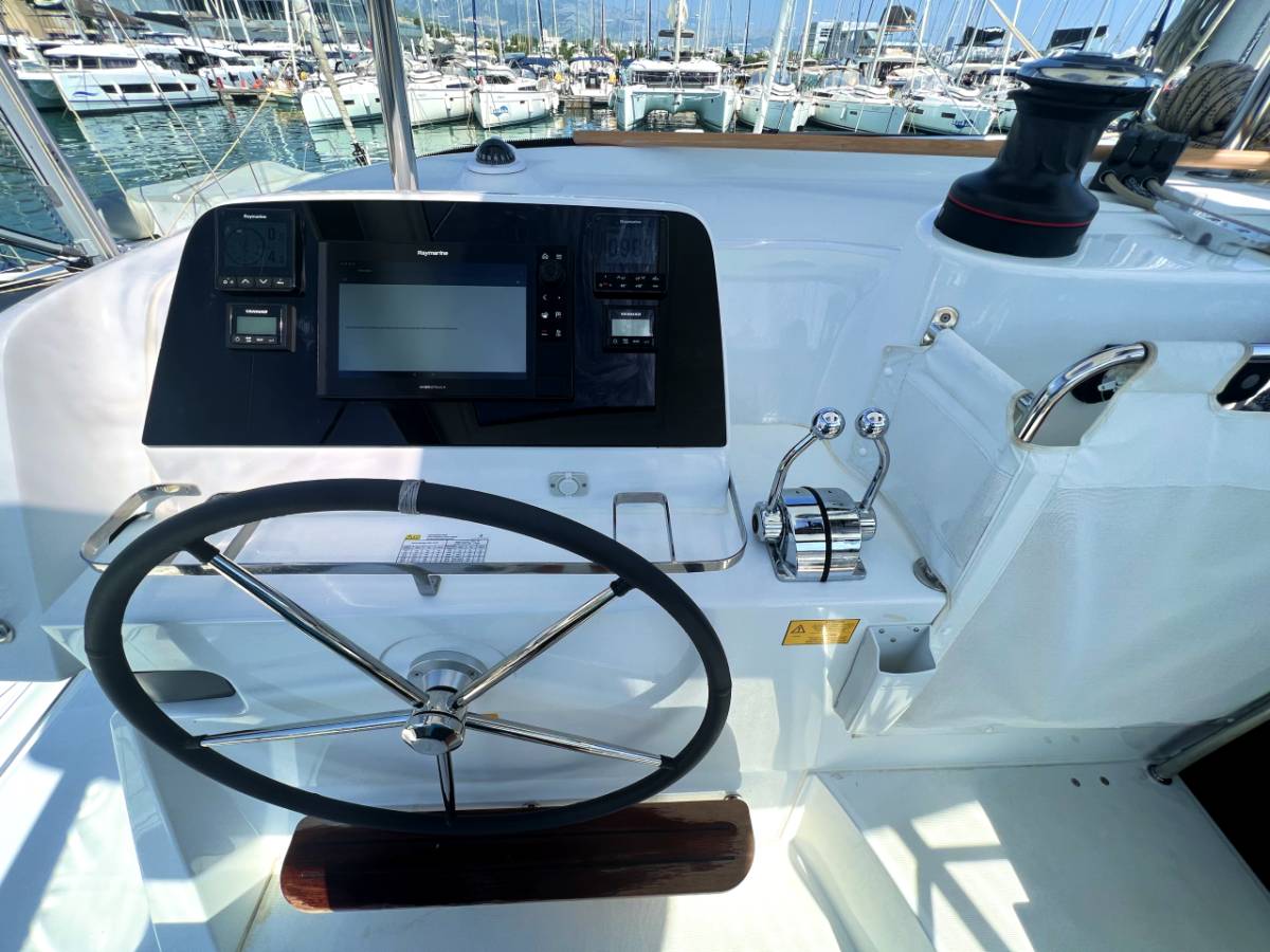 Lagoon 42, Bendmill | Yacht Charter Croatia